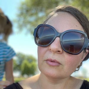 Meet your Posher, Elsah